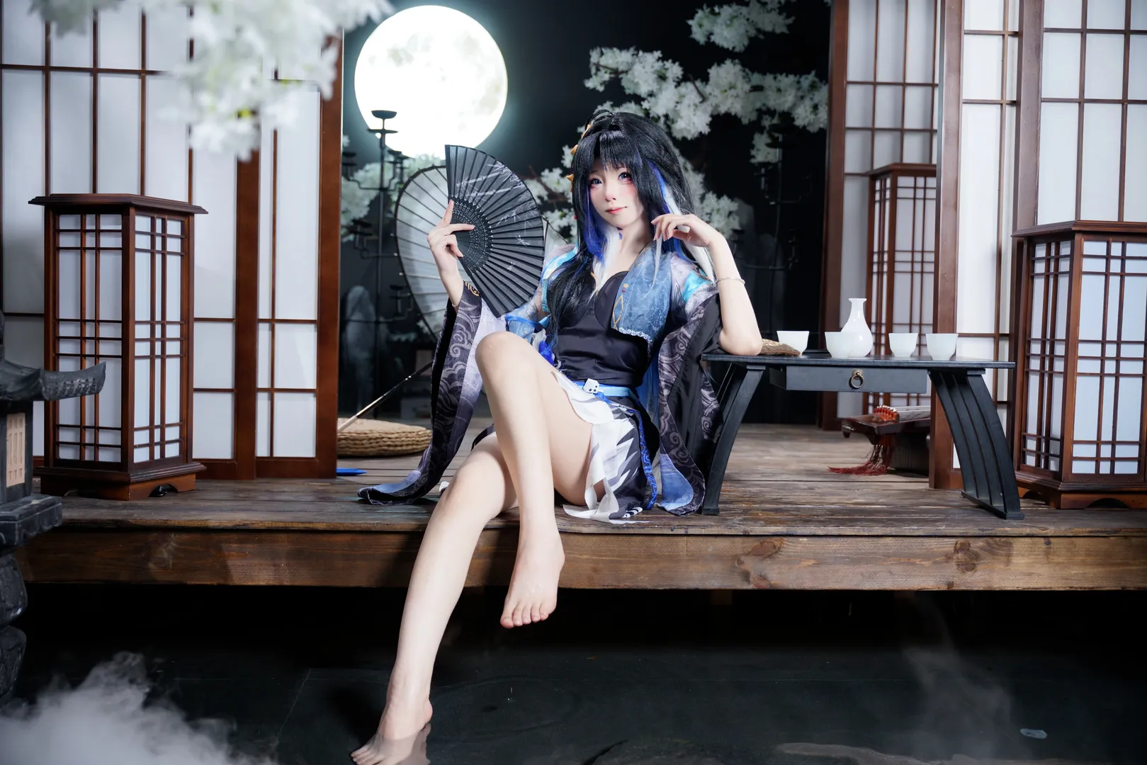 【秧秧cos】月下鸣潮，古风棚里的清冷片刻