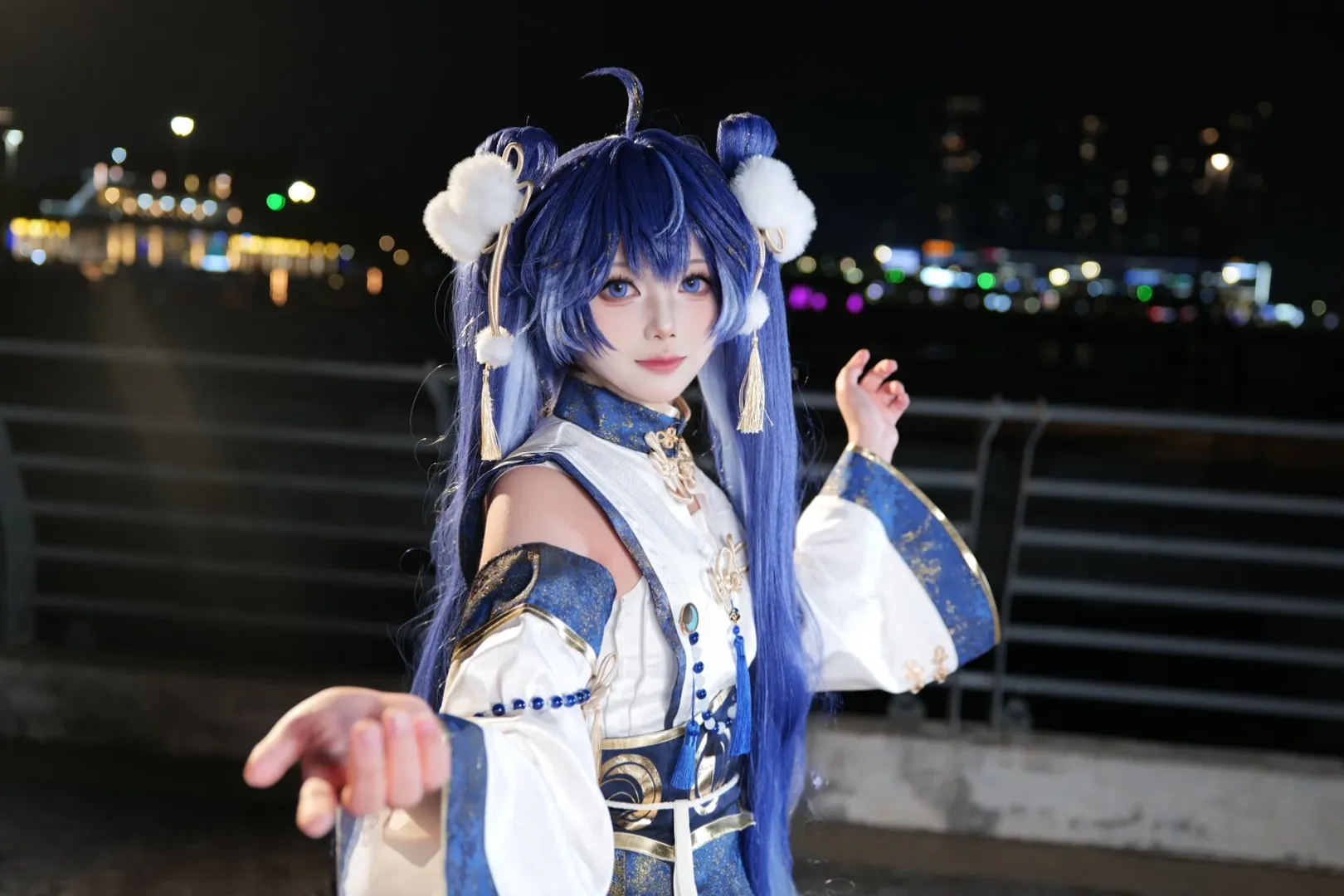 【尤諾cos】鳴潮夜色下的邀約與都市燈火 - 第 5 張