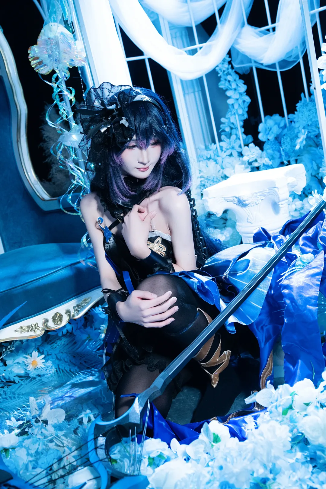 【希儿cos】崩坏3栖于永夜，黑裙与蓝瞳的冷冽 - 第 1 张
