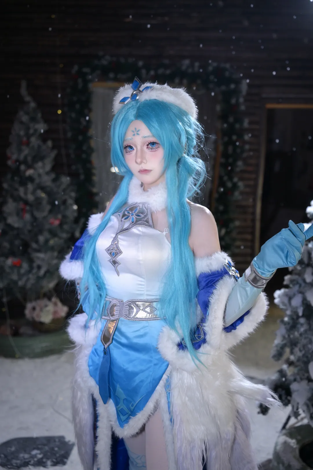 【王昭君cos】王者荣耀本命英雄，冬雪中的冰雪之力 - 第 5 张