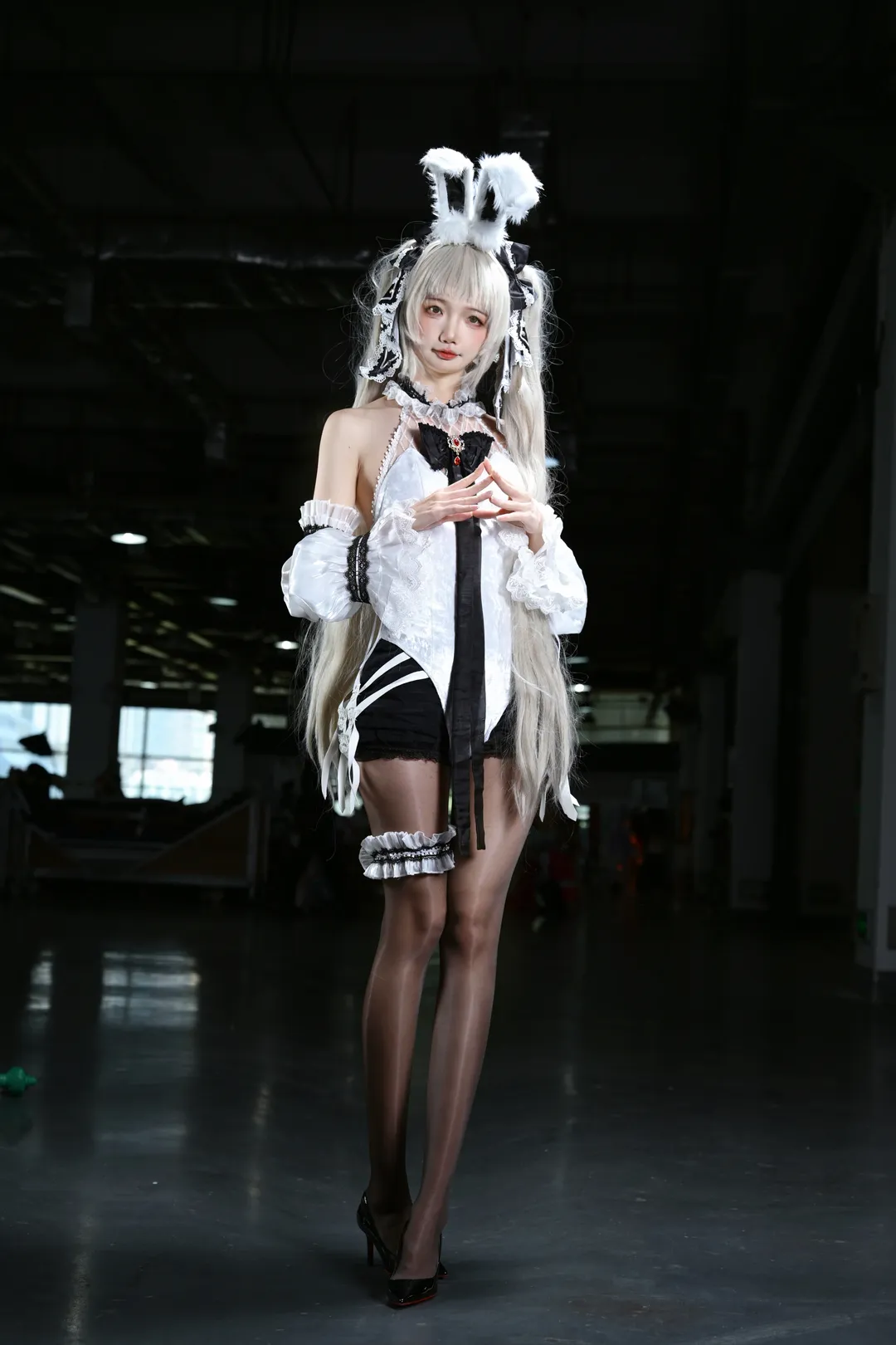 【碧蓝航线可畏cos】兔女郎造型漫展场照 - 第 1 张