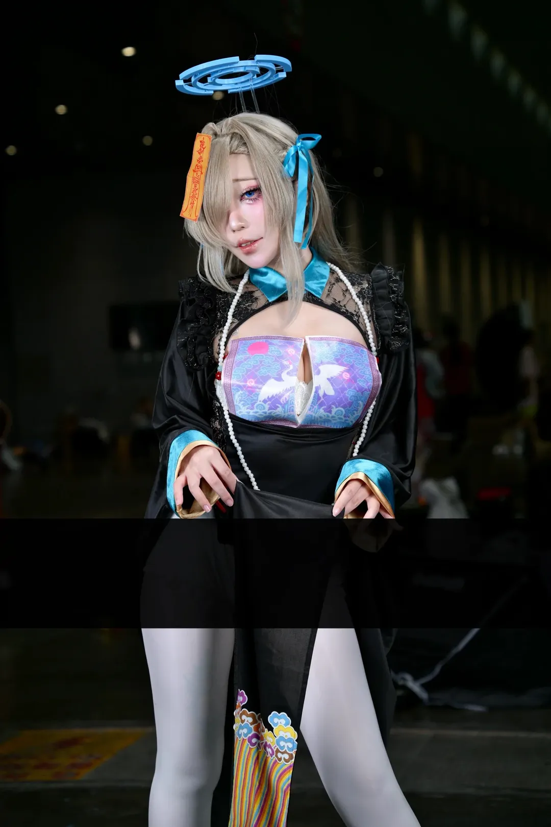 【Ichinose Asuna Cosplay】Blue Archive Jiangshi Outfit Convention Live Shots - Image 1