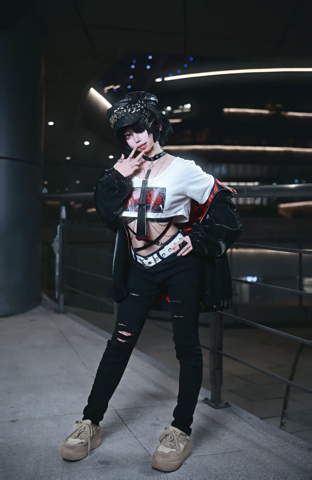 Mesugaki Signature Strappy Outfit Under the Night Sky - Image 2