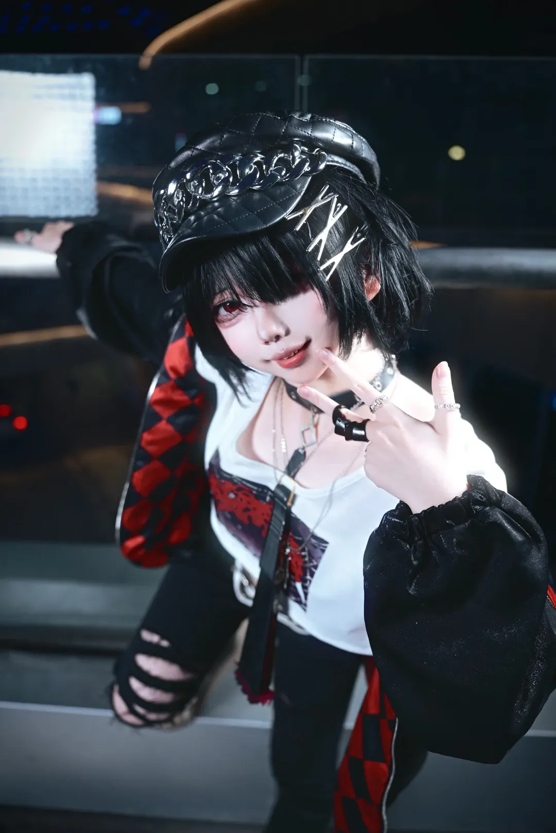 Mesugaki Signature Strappy Outfit Under the Night Sky - Image 3