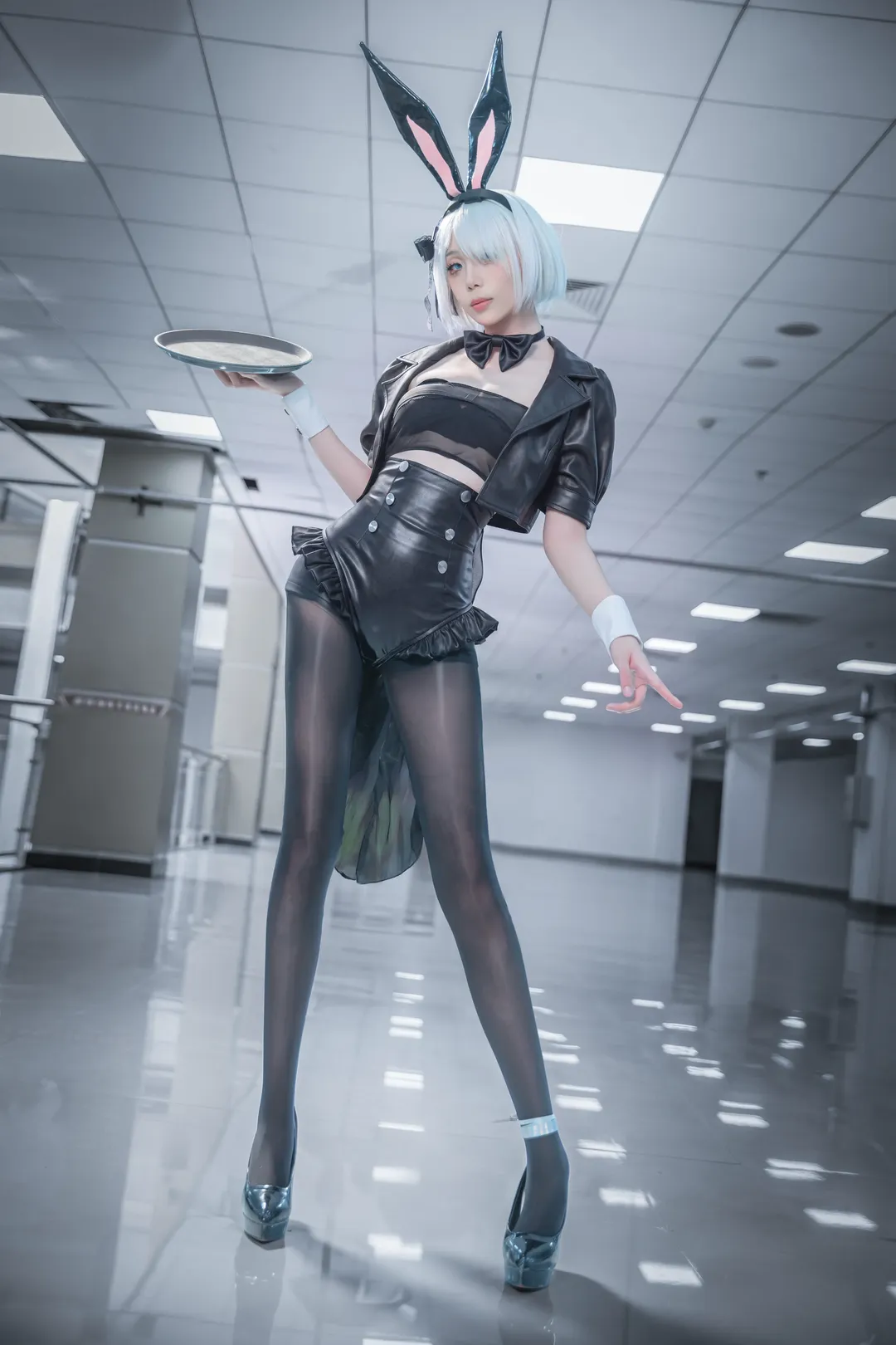 【2B cos】尼尔机械纪元，创意兔女郎造型与冷调仰拍