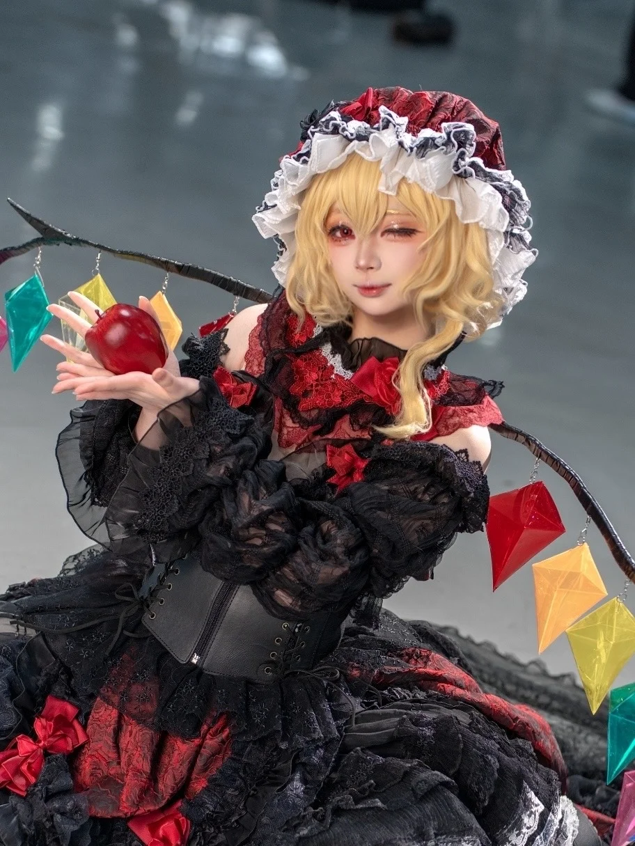 【芙兰朵露cos】东方project里红苹果与七彩水晶的哥特少女 - 第 2 张
