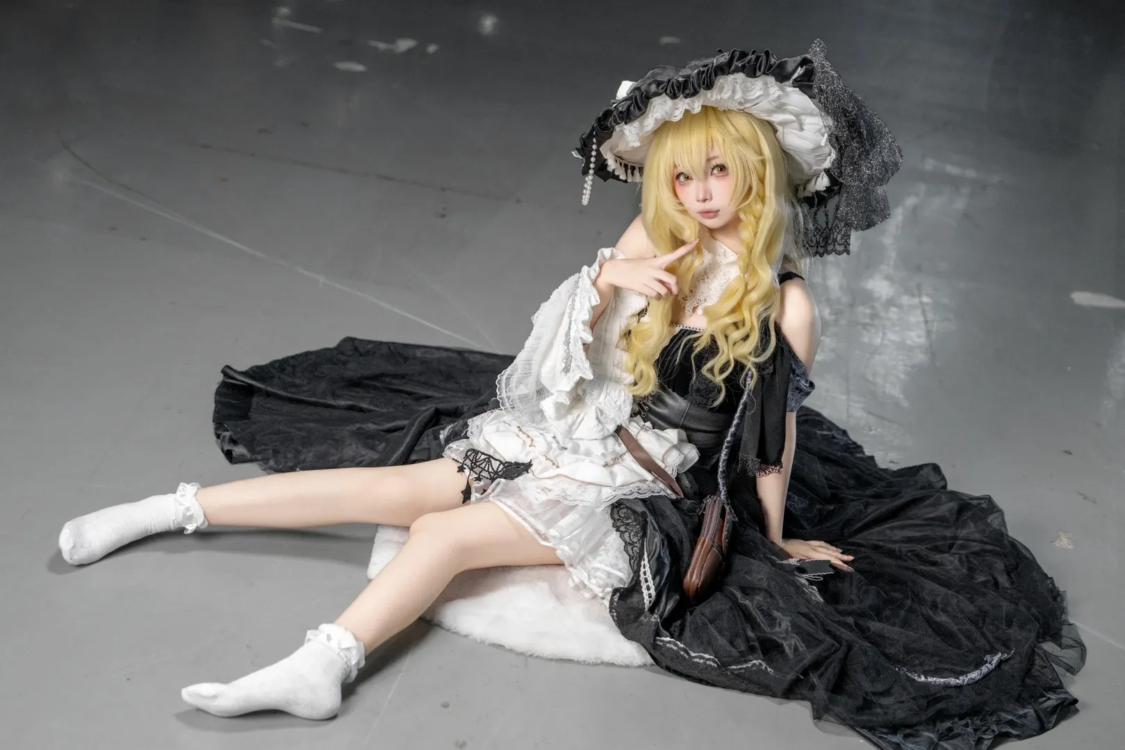 【雾雨魔理沙cos】东方project的魔女，松弛感场照分享 - 第 4 张
