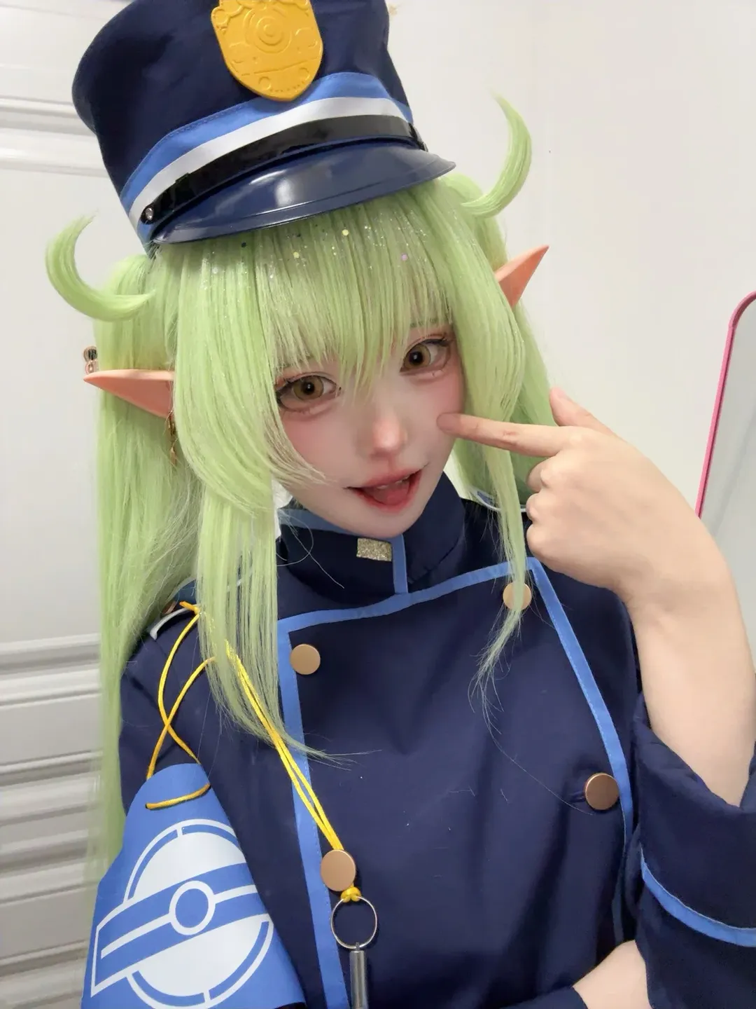 【橘望cos】深蓝色制服与浅绿发色，还原蔚蓝档案铁道双子 - 第 1 张