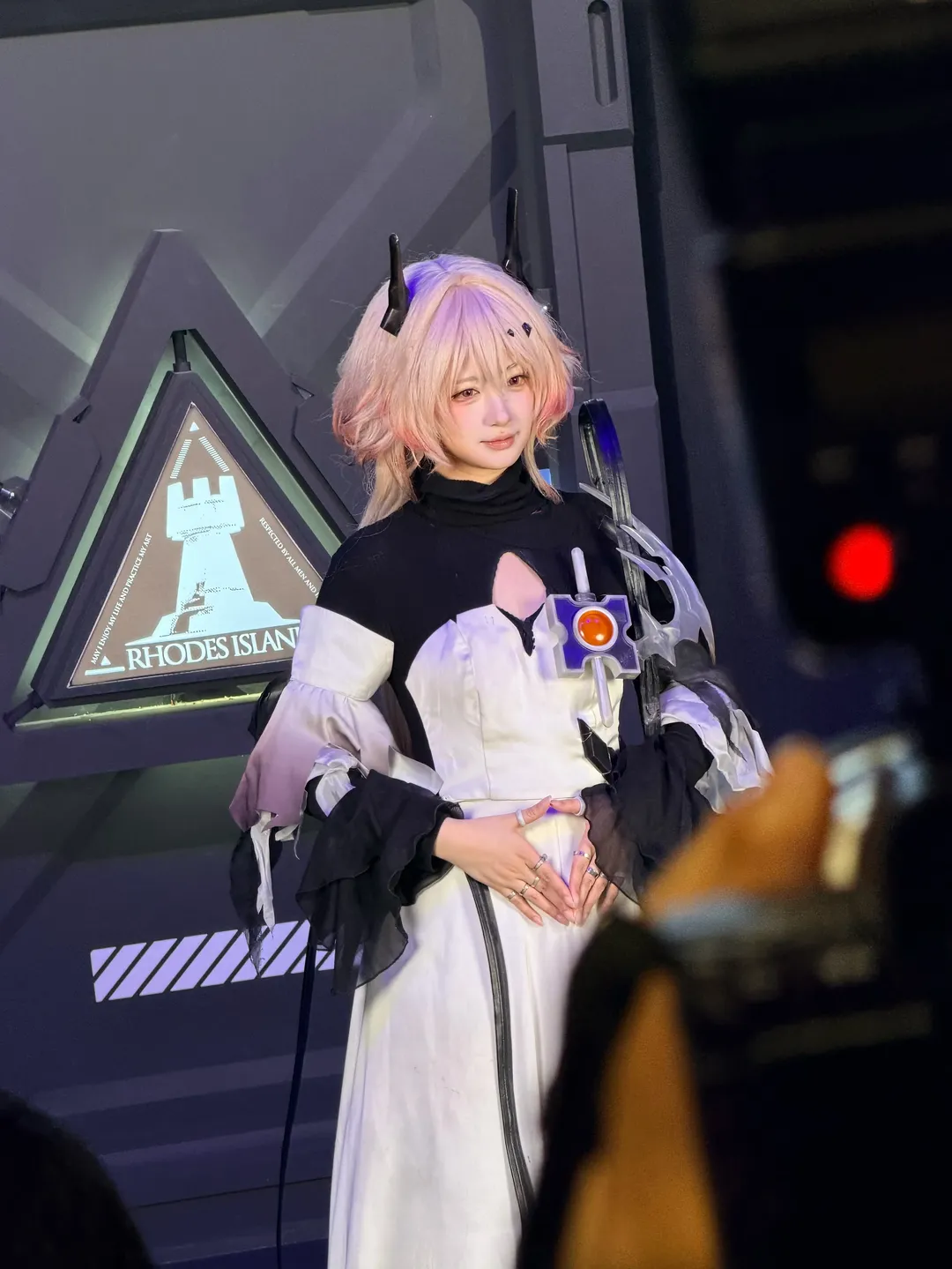 【黍黍与小特cos】明日方舟及终末地线下嘉年华的造物现场 - 第 2 张