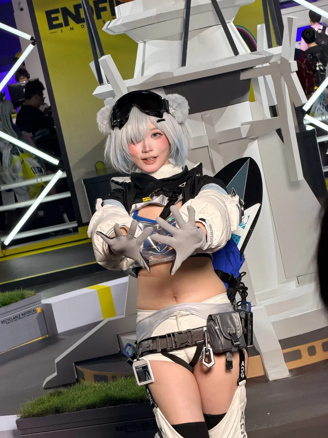 【黍黍与小特cos】明日方舟及终末地线下嘉年华的造物现场 - 第 9 张