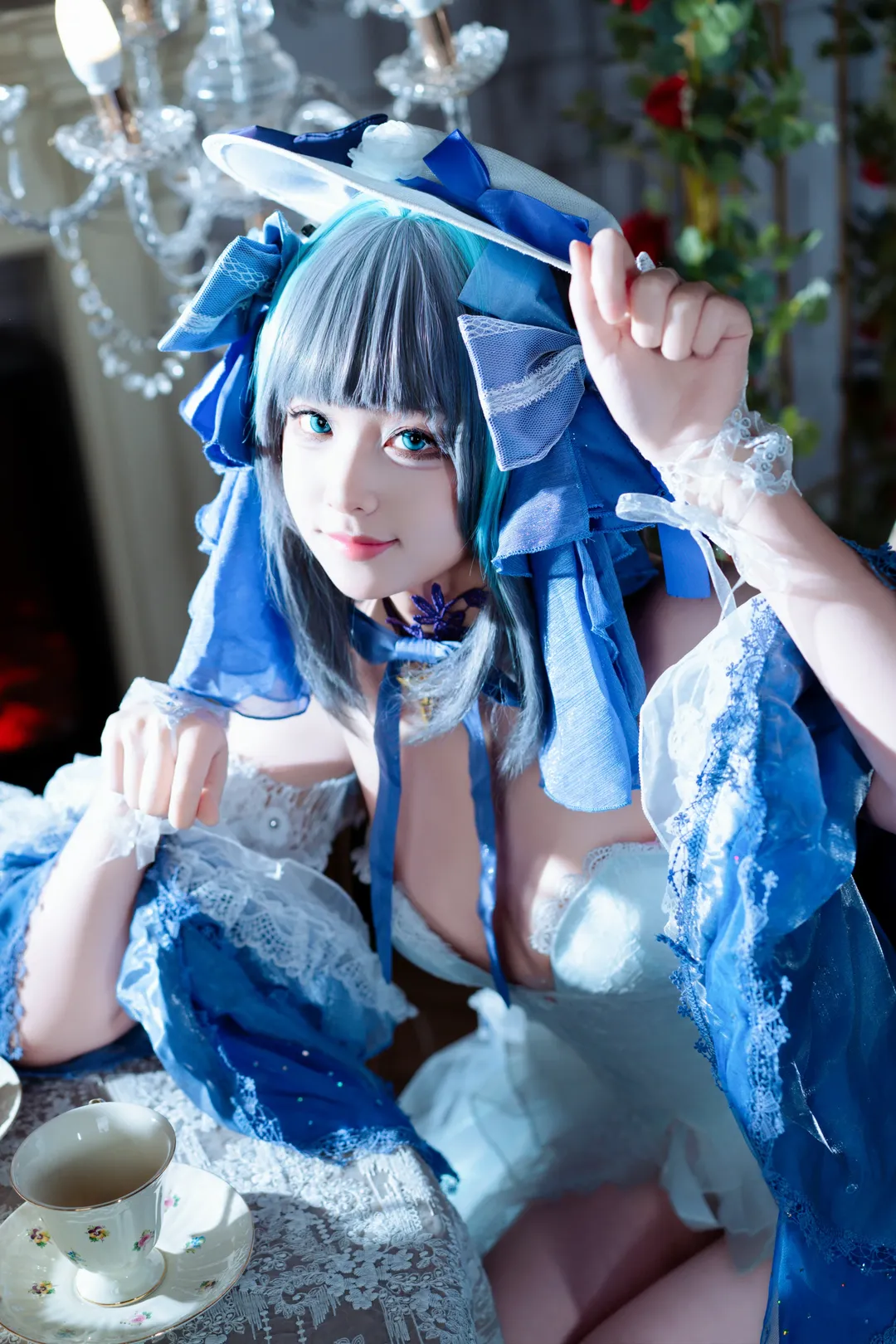 【柴郡冰雪公主cos】碧蓝航线的复古摄影棚里定格的蓝白幻想 - 第 5 张