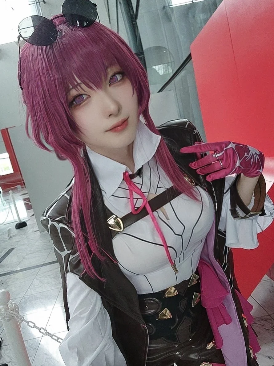 【卡芙卡cos】星核猎手的日常出片记录