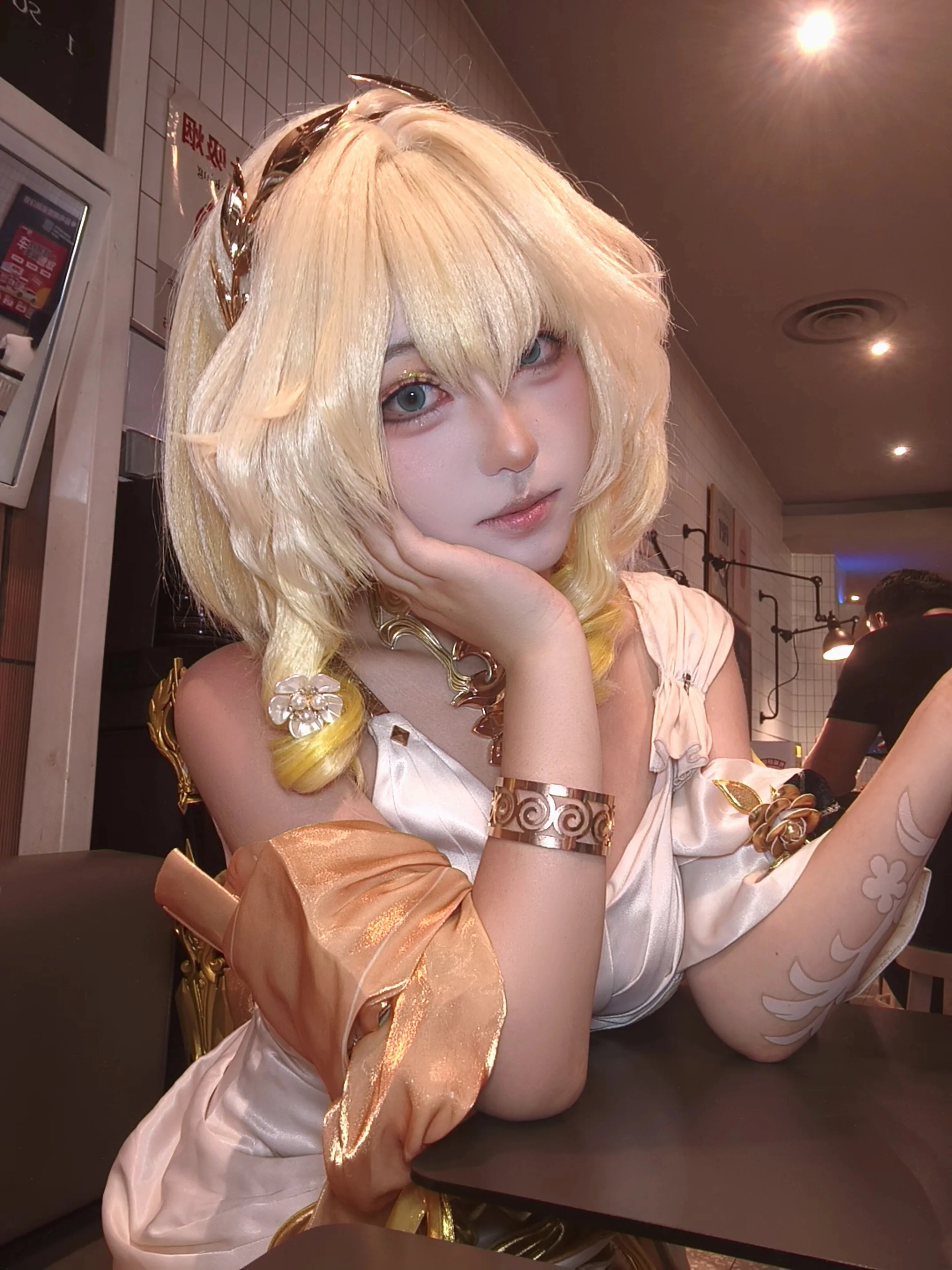 【阿格莱雅cos】崩坏星穹铁道中的流光溢彩 - 第 1 张