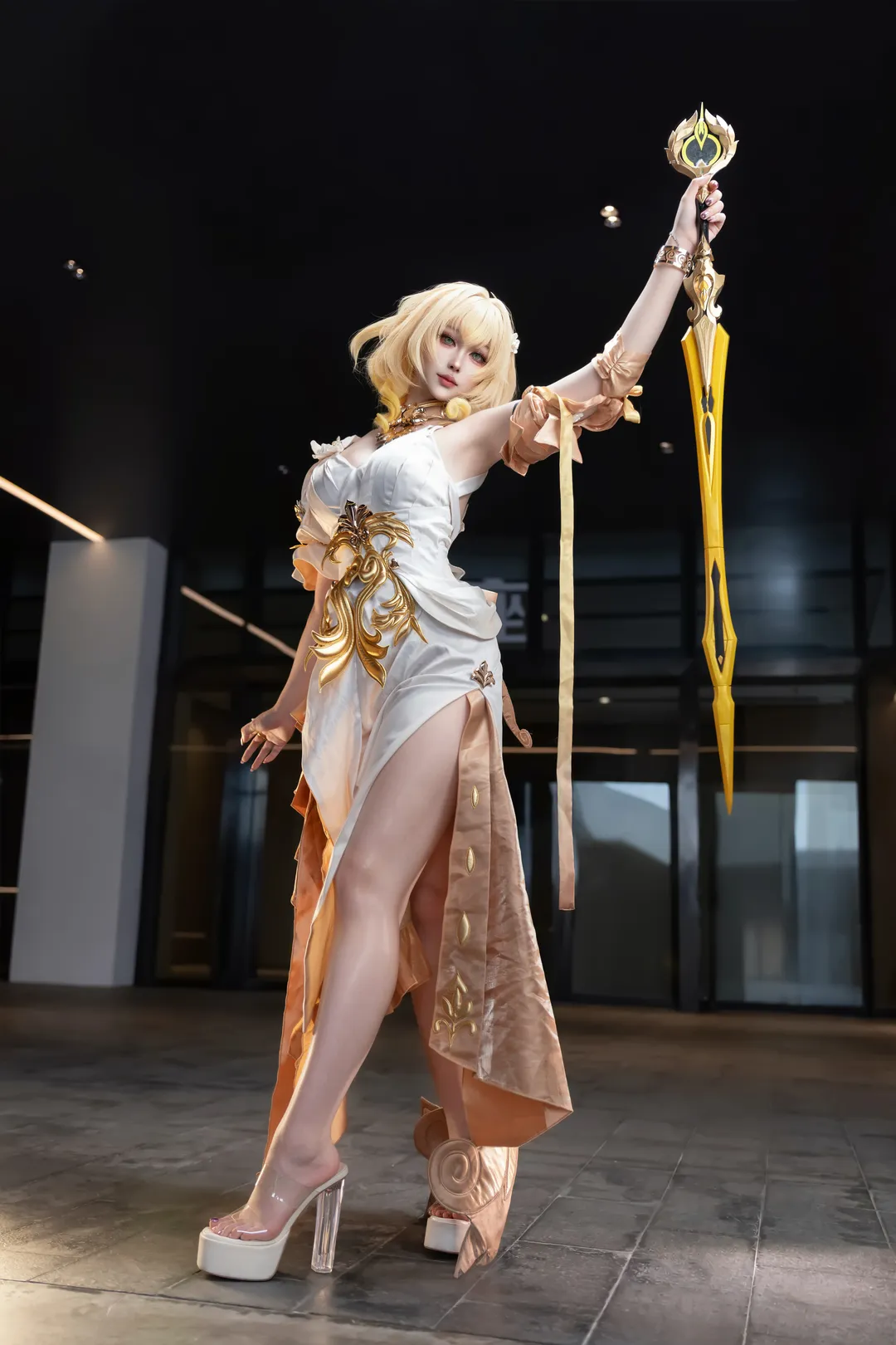 [Aglaea Cosplay] Elegant Blade of Honkai: Star Rail - Image 4
