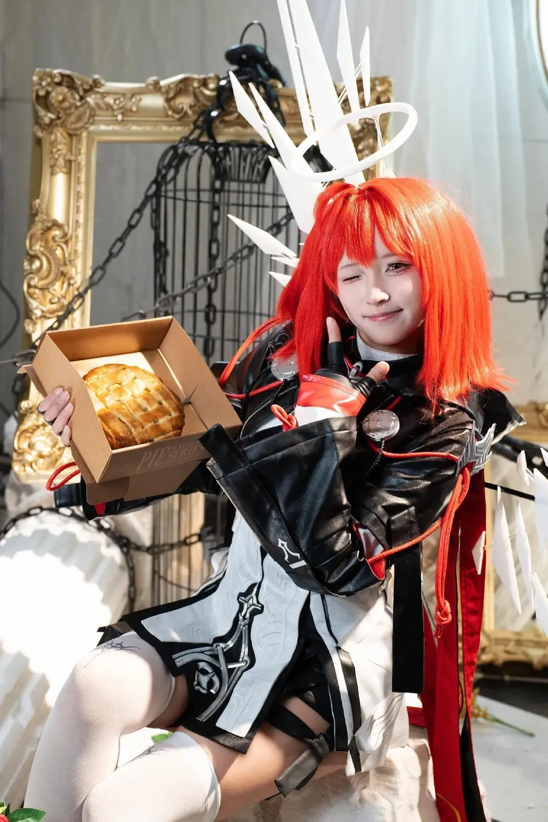 【新约能天使cos】明日方舟中的红黑圣洁与俏皮 - 第 6 张