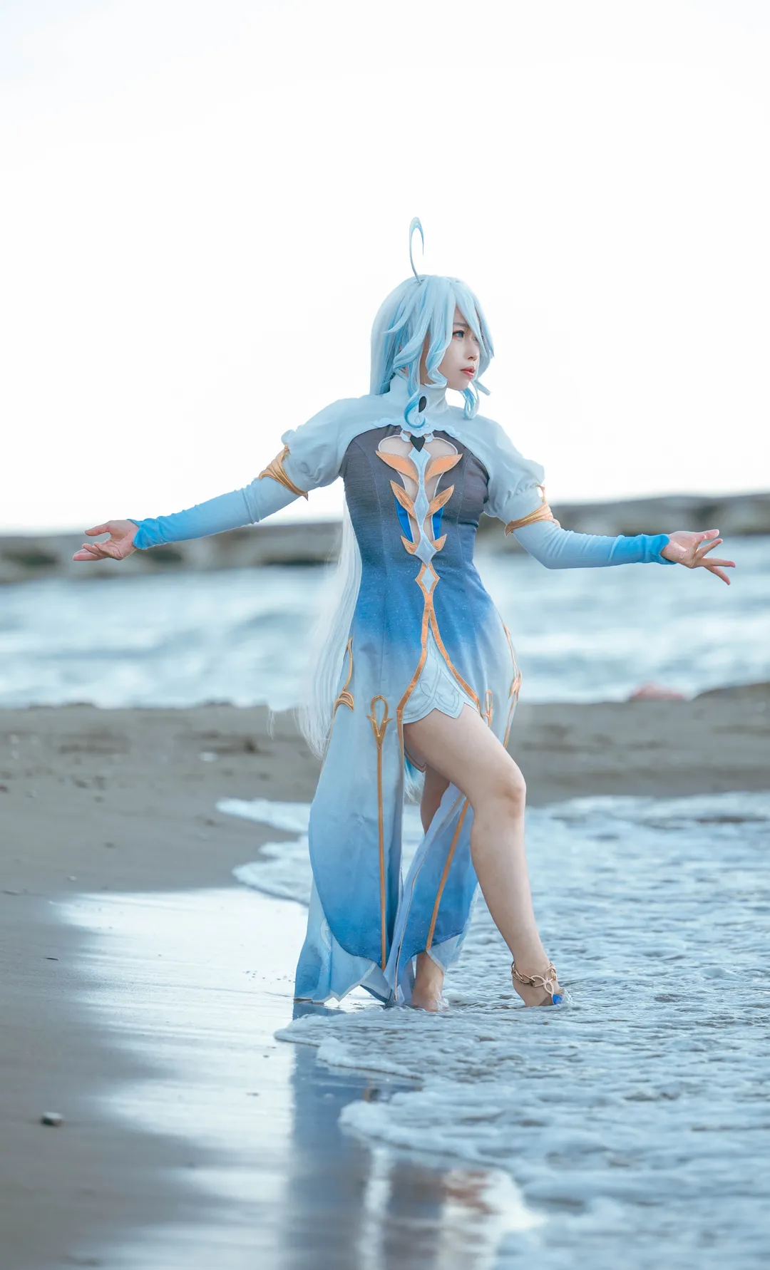【芙宁娜cos】原神海滨慢镜，五百年戏份的海风叙事 - 第 10 张