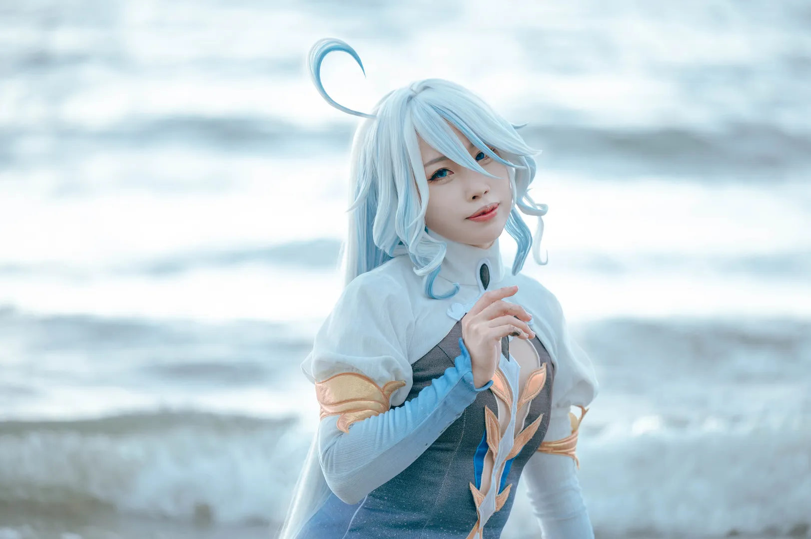 【芙宁娜cos】原神海滨慢镜，五百年戏份的海风叙事 - 第 2 张