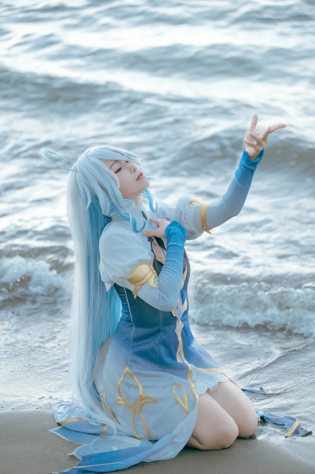 【芙宁娜cos】原神海滨慢镜，五百年戏份的海风叙事 - 第 3 张
