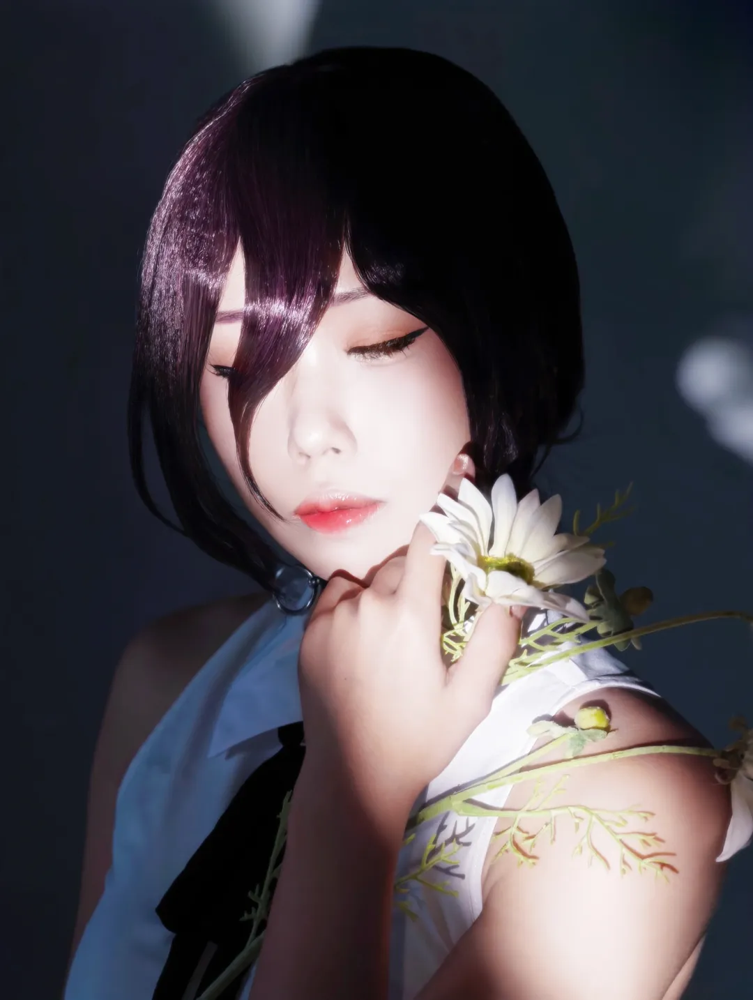 【蕾洁cos】链锯人，白棉花与冷光下的忧郁意境 - 第 13 张