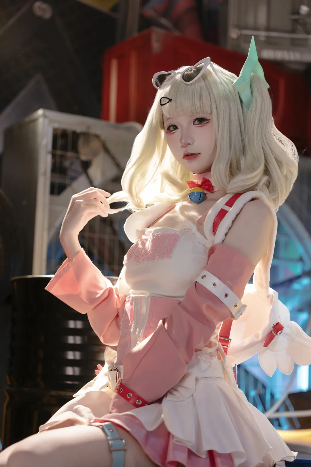 【千夏cos】KFC联动皮肤工业风外景拍摄 - 第 4 张