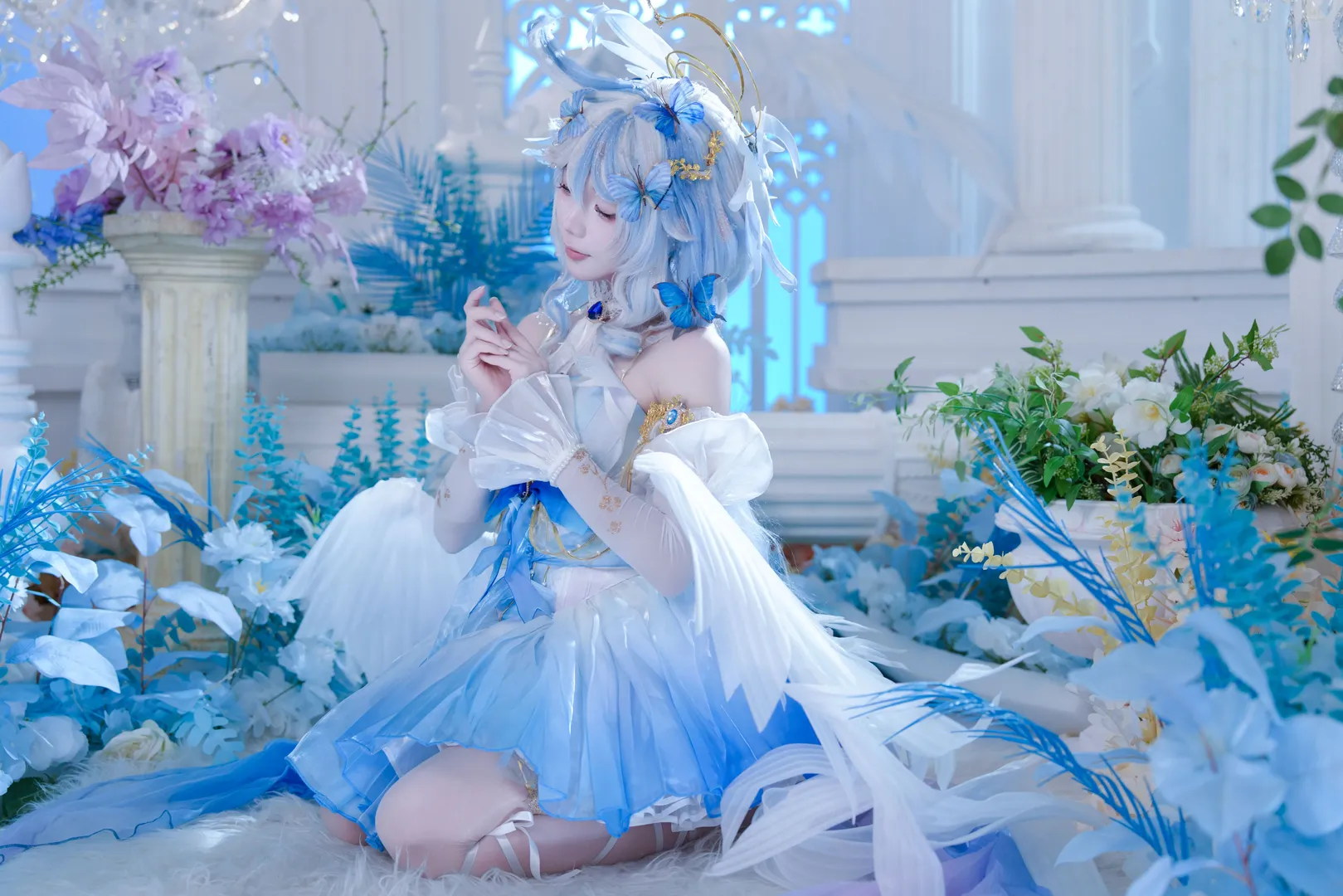 【フリーナ コスプレ】聖音衣装の青と白の輝き、水神の静謐な瞬間を刻む - 5 枚目