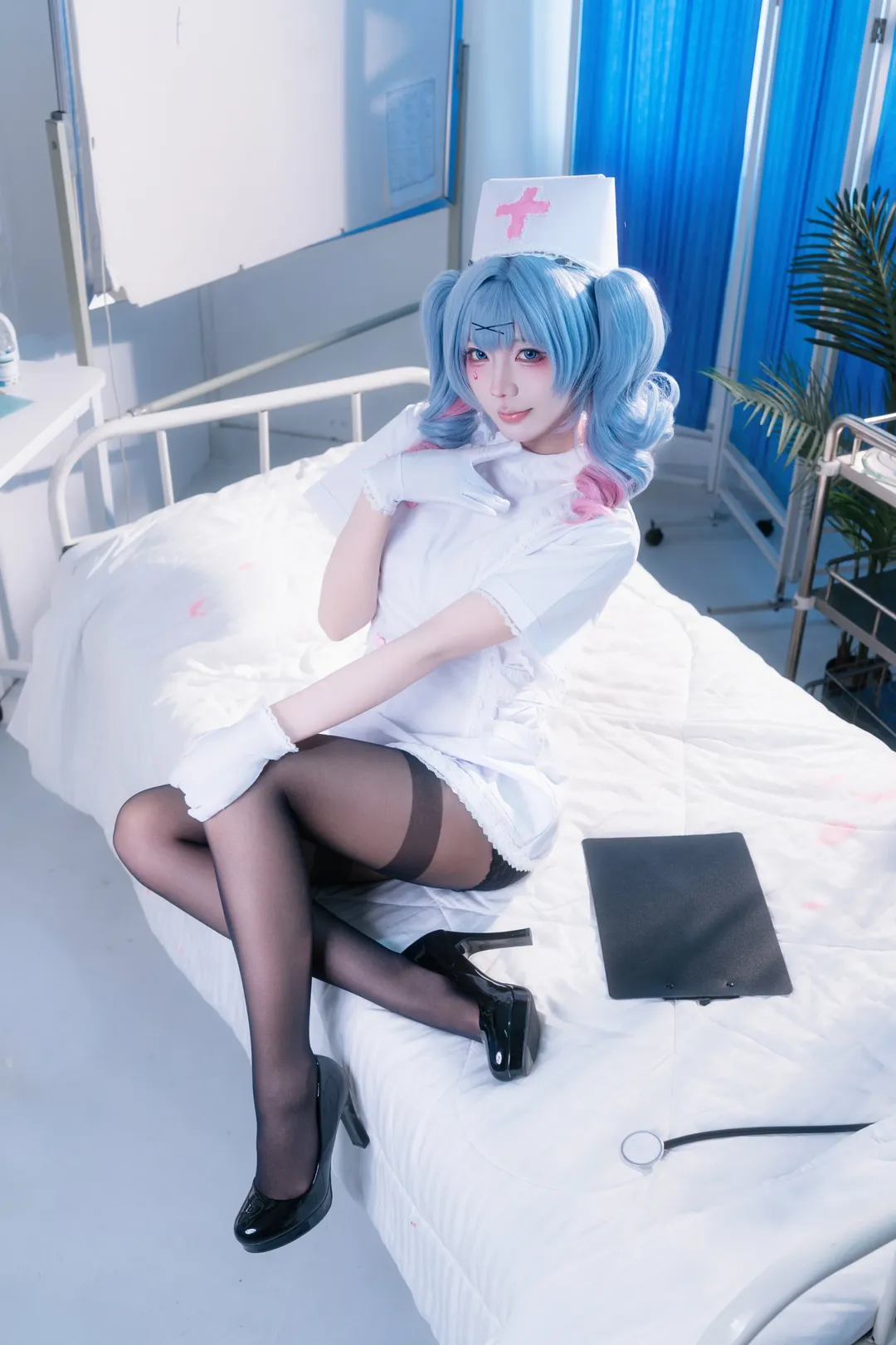 【初音未来cos】兔子洞里的特别诊疗时刻 - 第 3 张