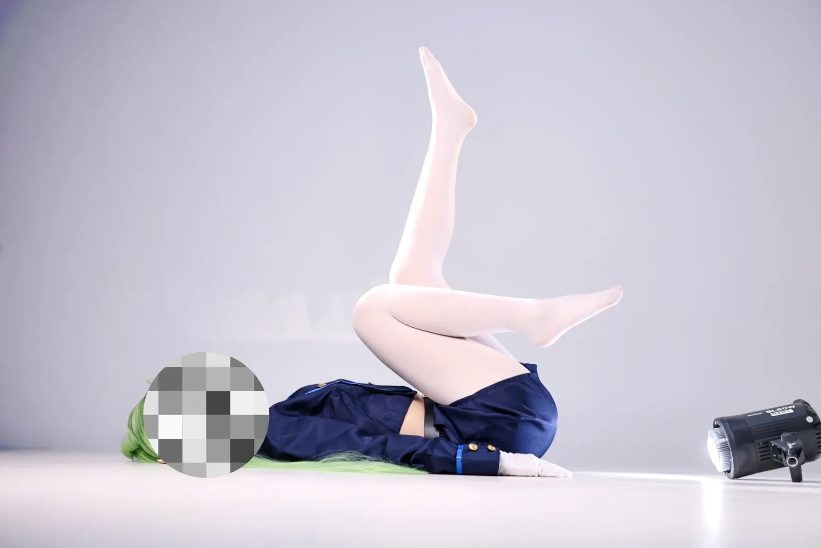【橘光橘望cos】碧蓝档案里的硬核棚拍，挑战高难度躺姿