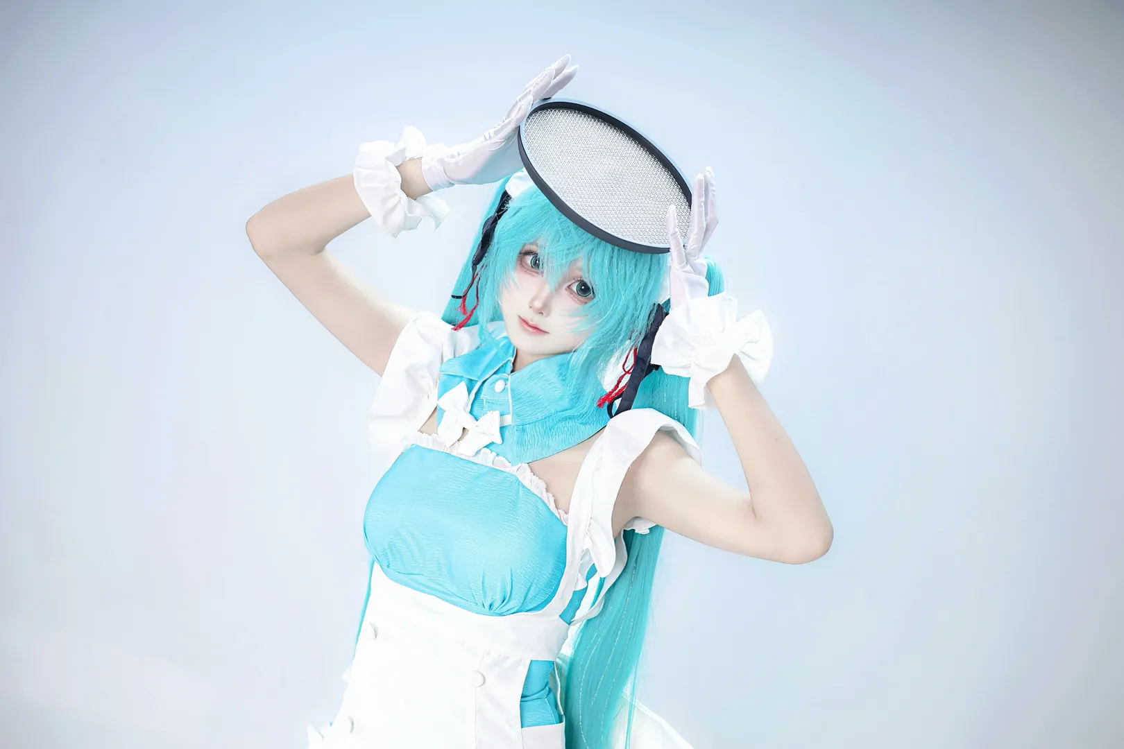 【初音ミクコスプレ】メイド体験、ほうきを手にしたもう一つの日常 - 3 枚目