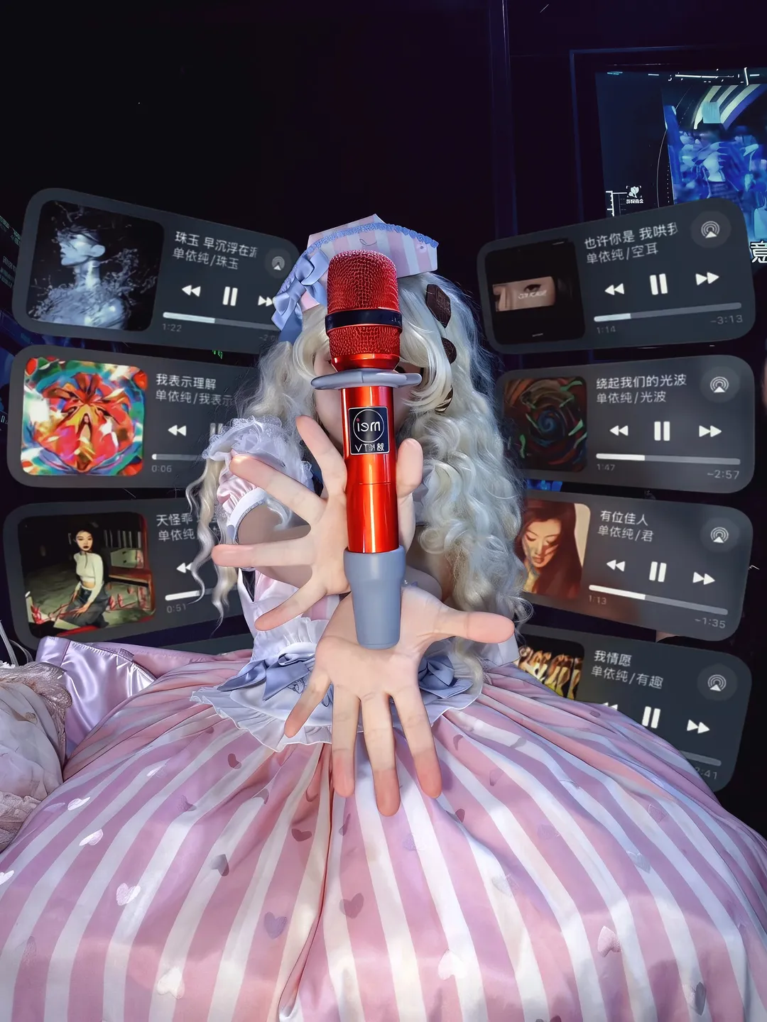 KTV里的粉白Lolita，闪光灯修图氛围感拉满 - 第 1 张
