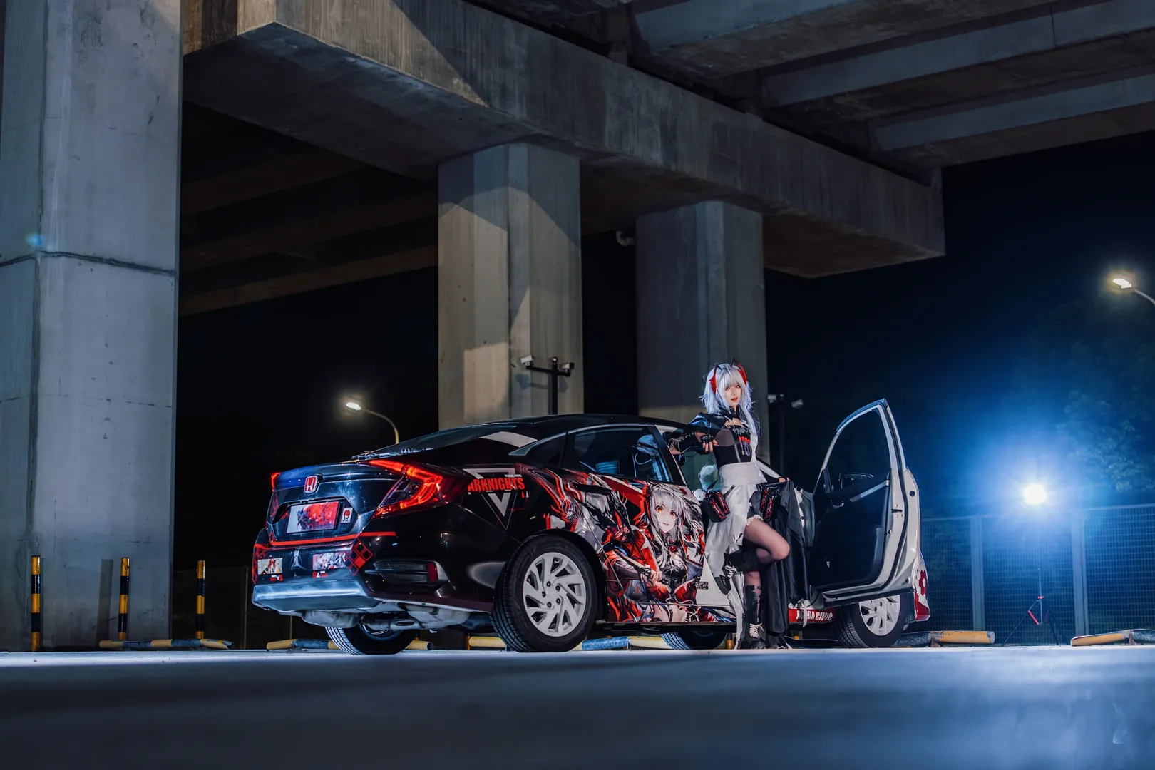 【維什戴爾cos】明日方舟痛車夜景大片，紀念我的第一次自主設計 - 第 9 張