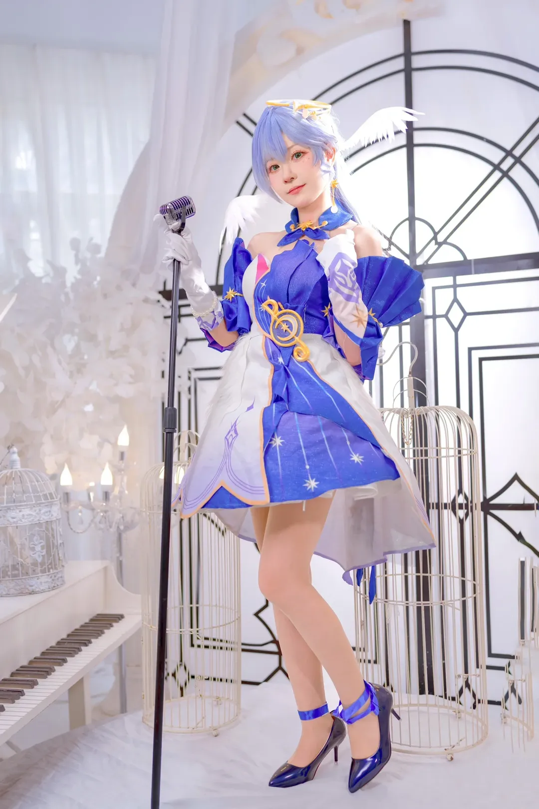 【知更鸟cos】崩坏星穹铁道，舞台灯光下的蓝白星光 - 第 3 张
