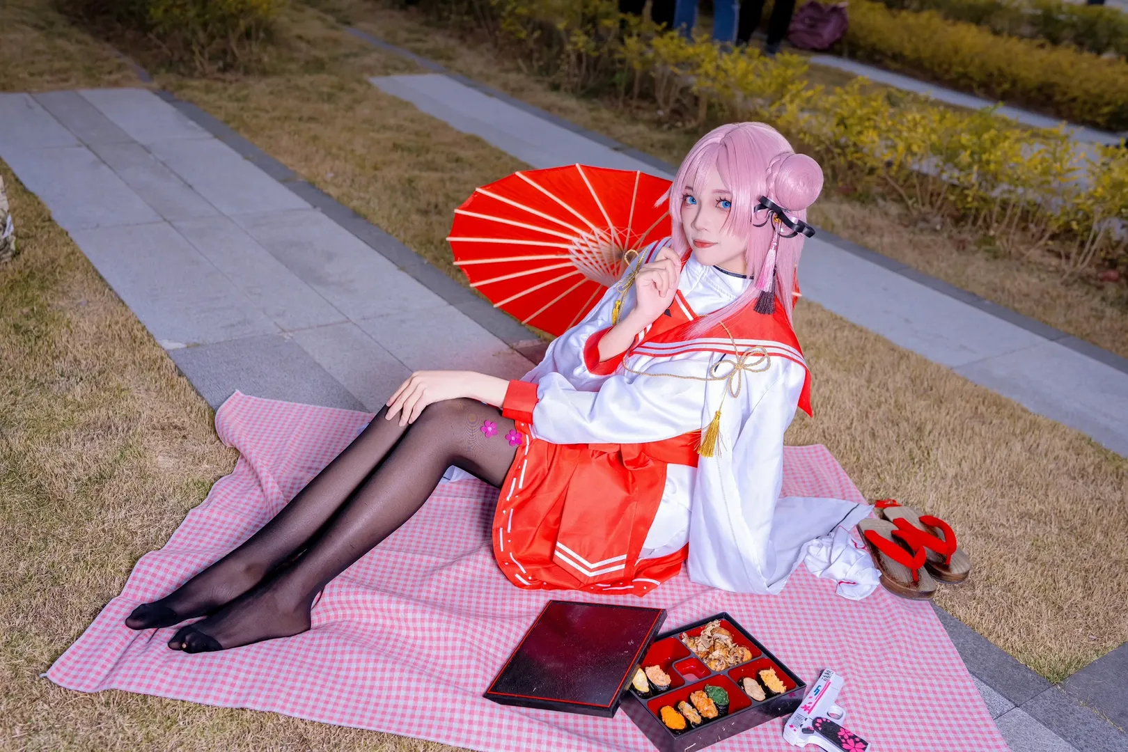 【水羽三森cos】蔚藍檔案的野餐時光，細節拉滿的漫展返圖 - 第 5 張