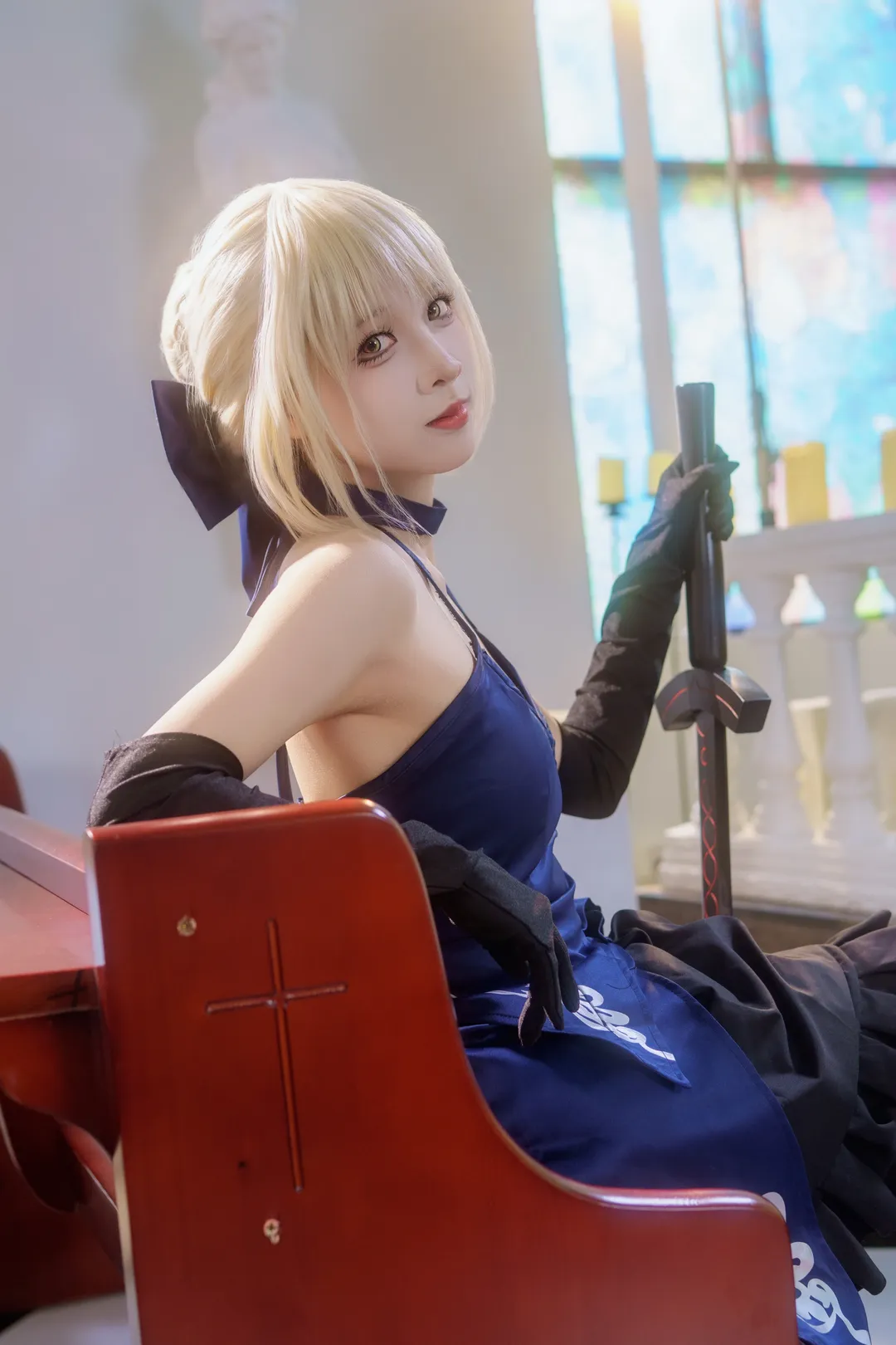 【阿尔托莉雅cos】Fate/Grand Order 黑呆的教堂静谧时刻 - 第 1 张