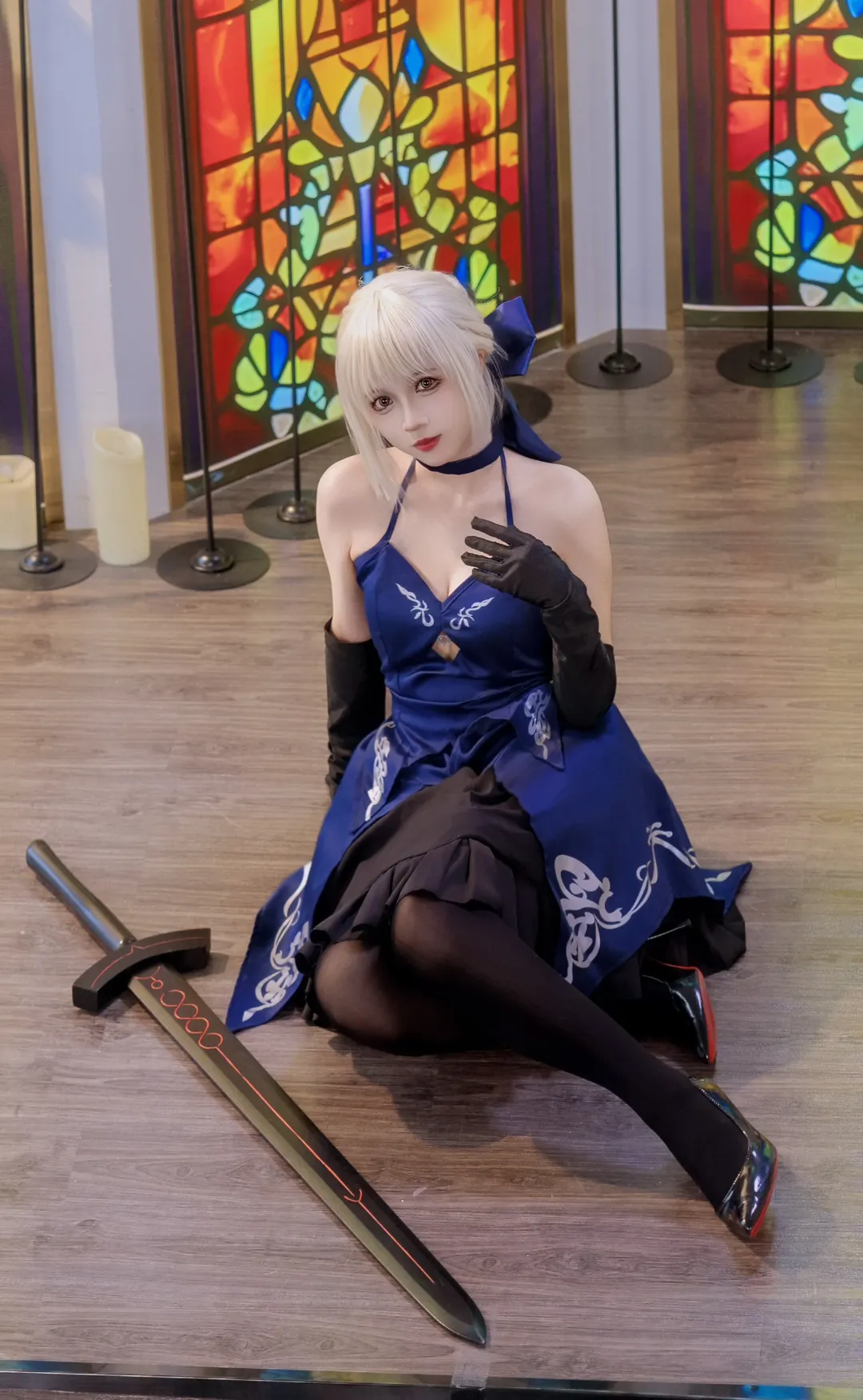 【阿尔托莉雅cos】Fate/Grand Order 黑呆的教堂静谧时刻 - 第 3 张