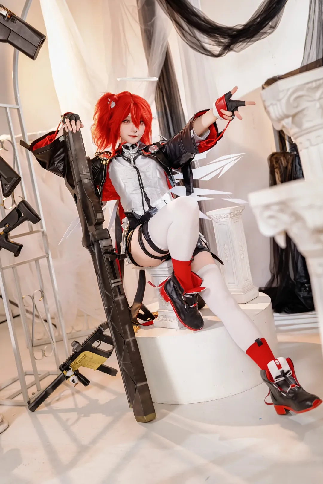 【新約能天使cos】明日方舟企鵝物流的信使，向著啟程的天空擊發祈願之彈 - 第 1 張