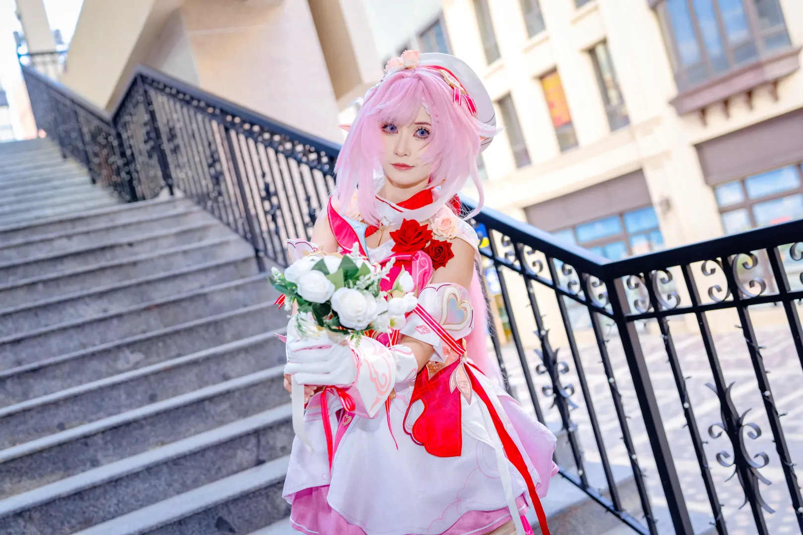 【爱莉希雅cos】崩坏三粉色妖精小姐的浪漫写真 - 第 2 张