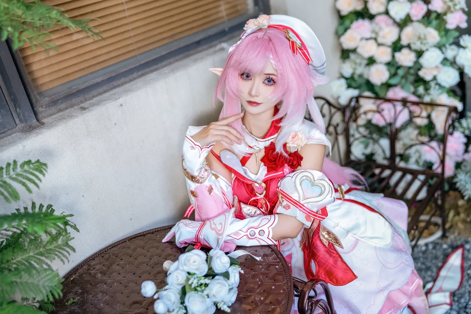 【爱莉希雅cos】崩坏三粉色妖精小姐的浪漫写真 - 第 9 张