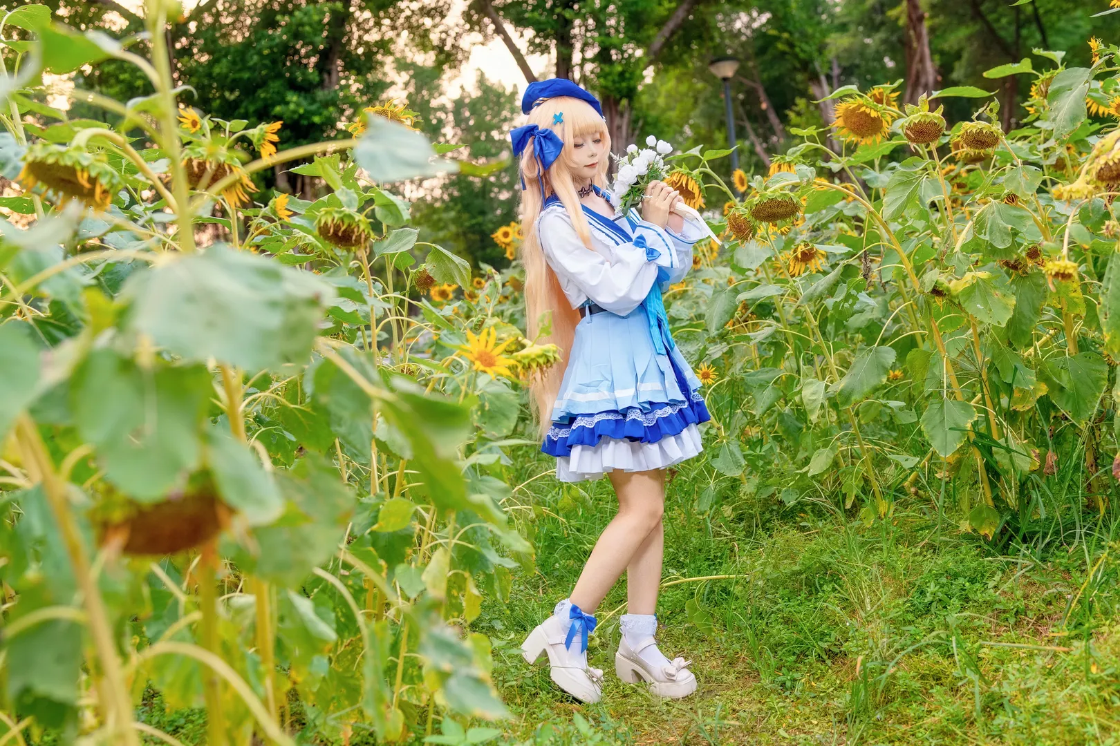 【菲比cos】向日葵花海里绽放的鸣潮联动限定 - 第 10 张