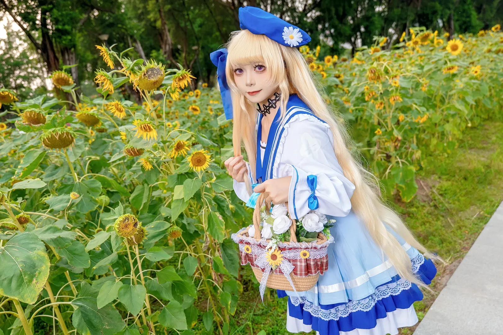 【菲比cos】向日葵花海里绽放的鸣潮联动限定 - 第 9 张