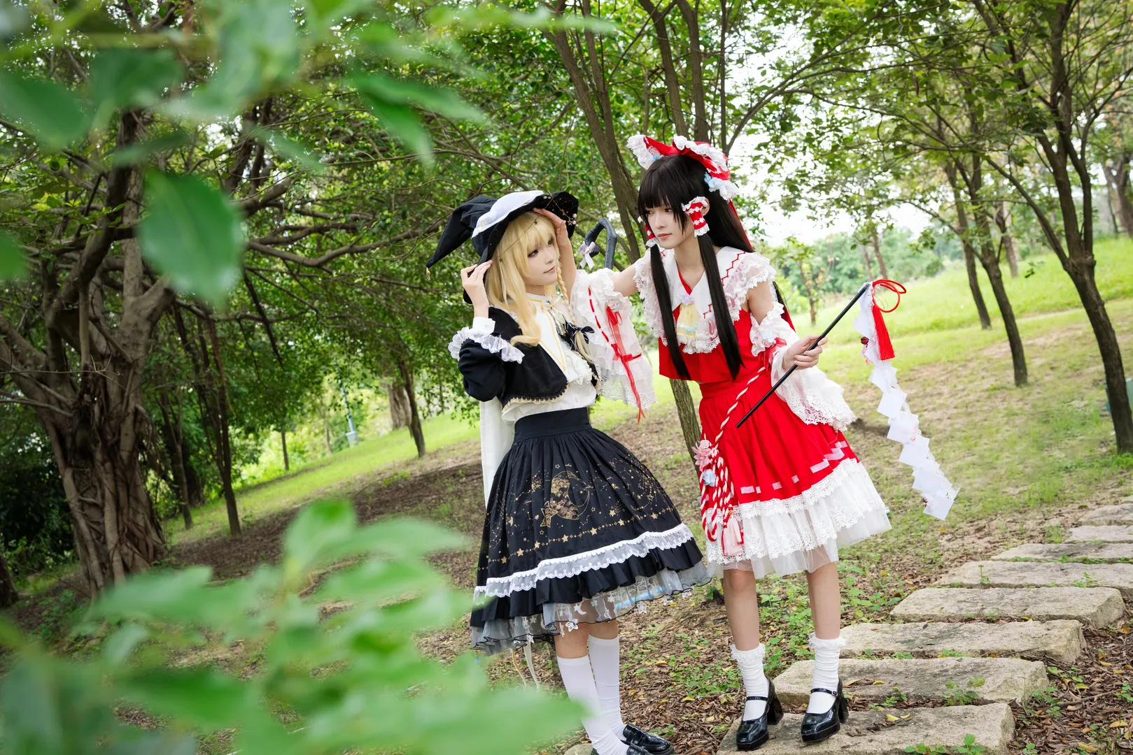 【博丽灵梦cos】【雾雨魔理沙cos】东方project红黑双人游 - 第 2 张