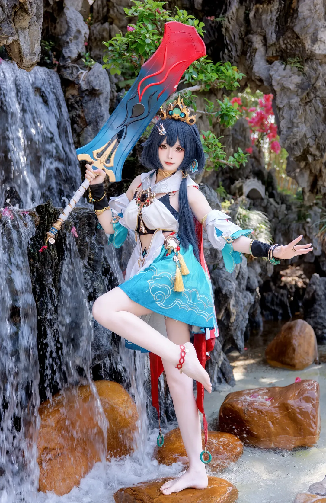 【云璃cos】崩坏星穹铁道手持巨剑的灵动与力量 - 第 8 张