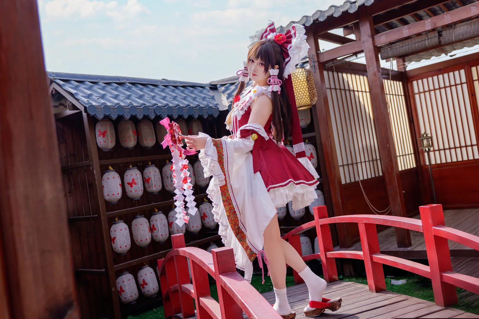 【博丽灵梦cos】东方project神社暖阳下的红白巫女套装拍摄心得 - 第 4 张