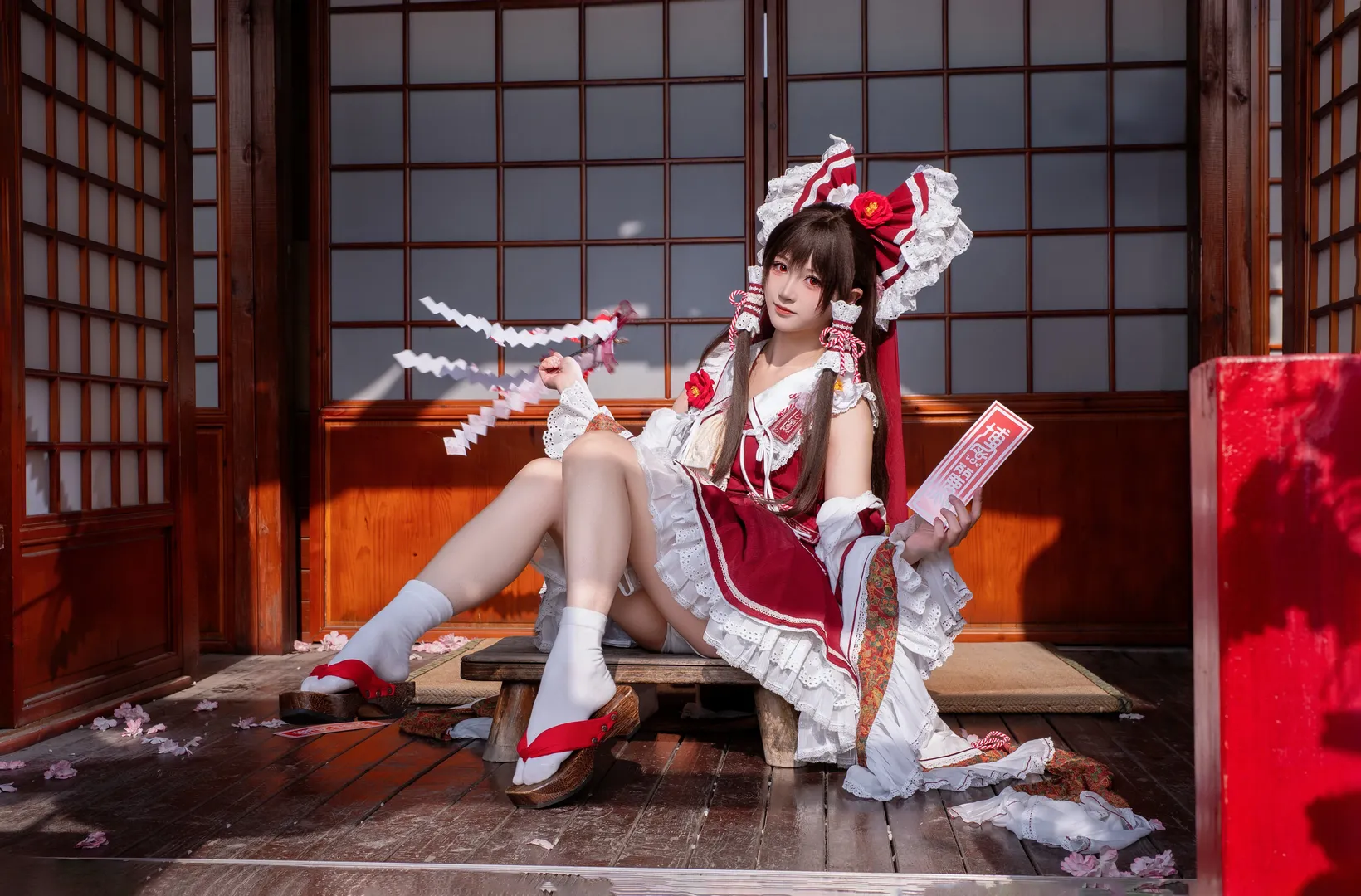 【博丽灵梦cos】东方project神社暖阳下的红白巫女套装拍摄心得 - 第 5 张
