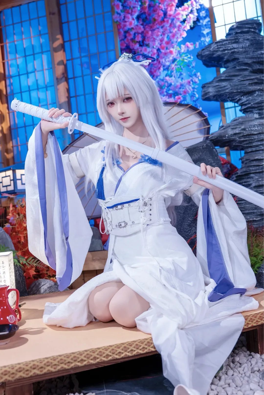 【绯雪cos】鸣潮里的初雪，清冷与温柔并存的质感 - 第 5 张