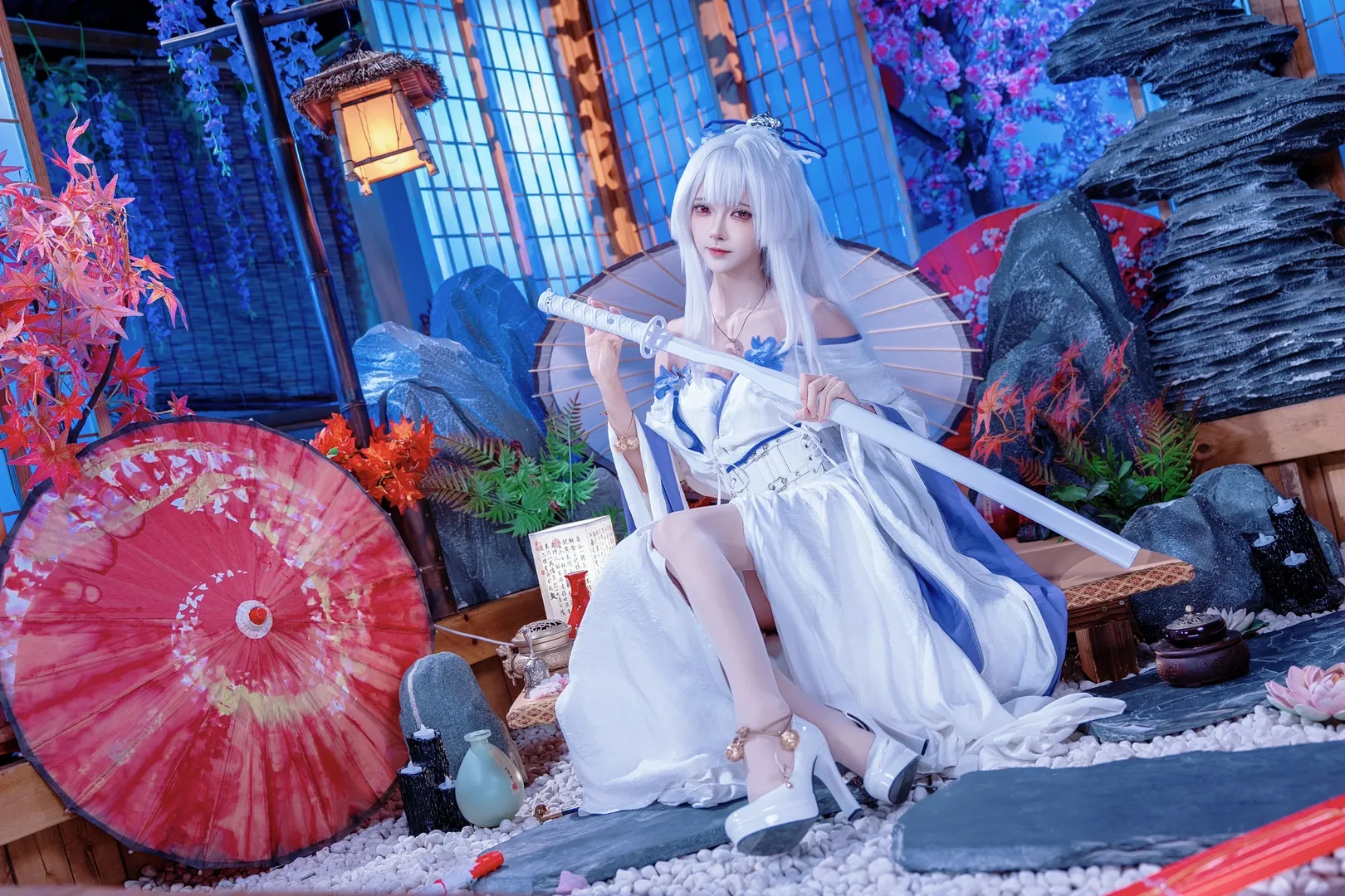【绯雪cos】鸣潮，冷色调和风棚里的高冷御姐 - 第 3 张