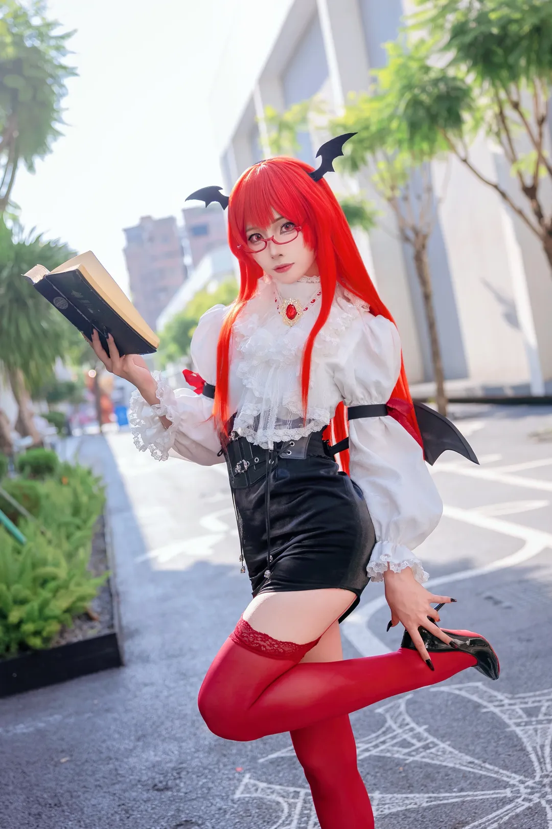 【小恶魔cos】东方project的绯红书页展示 - 第 4 张