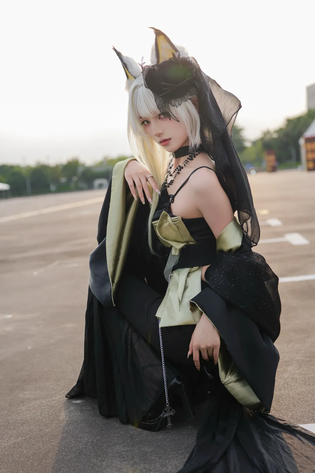 【凯尔希cos】明日方舟，黑纱与光影的相遇 - 第 2 张
