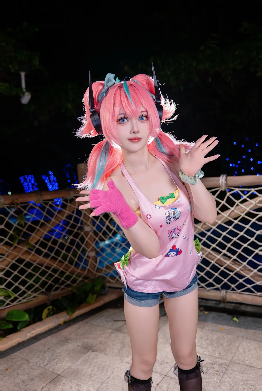 【爱芮cos】绝区零肯德基联动Ver. 粉色双马尾的妄想天使降临 - 第 1 张