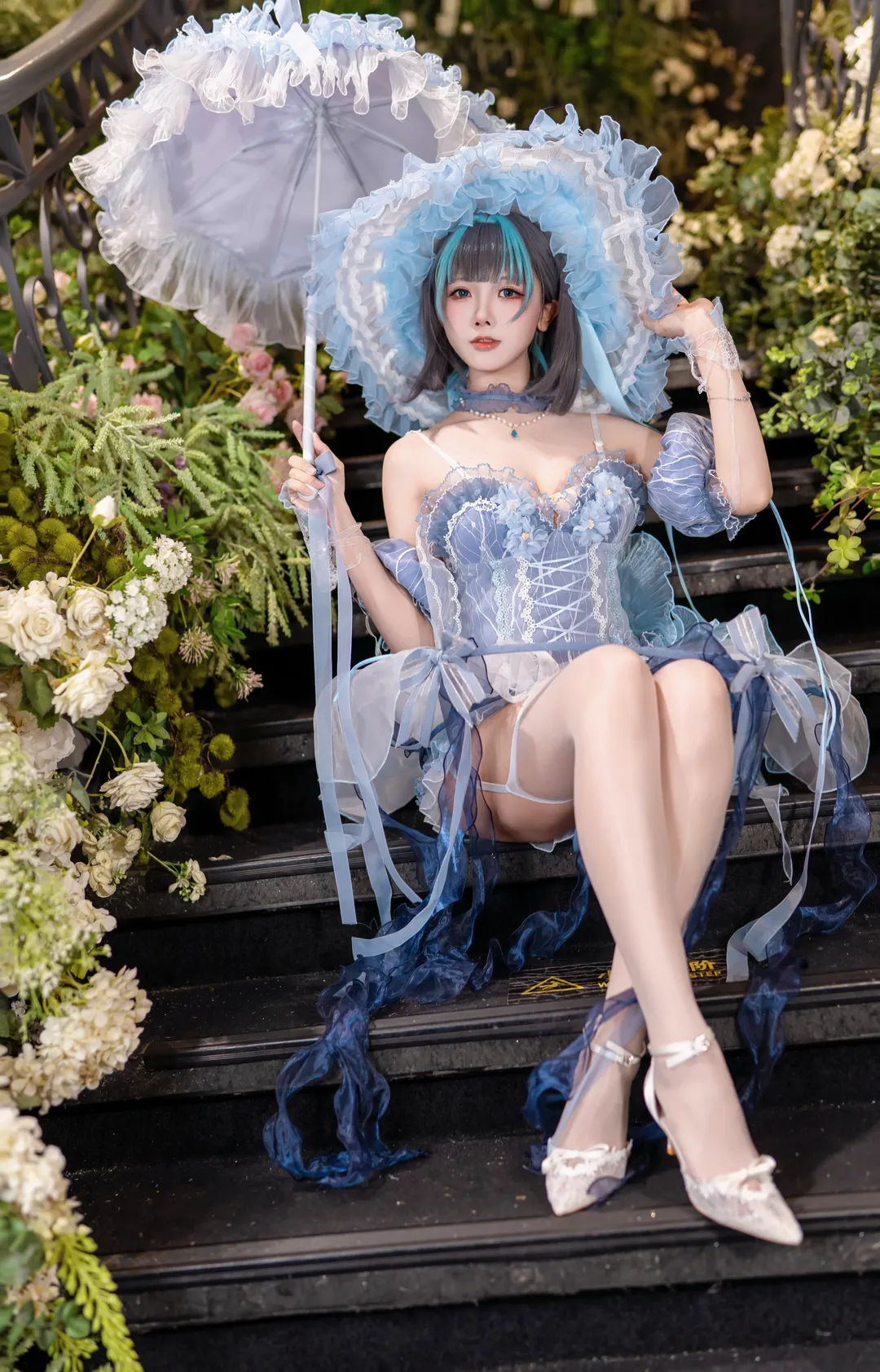 【柴郡cos】碧蓝航线柴郡花嫁，蓝白蕾丝与花园阶梯的浪漫碰撞 - 第 2 张