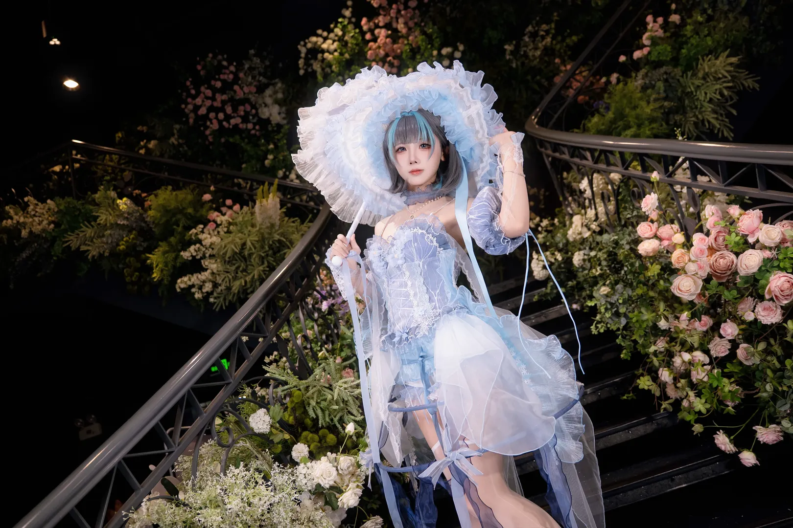 【柴郡cos】碧蓝航线柴郡花嫁，蓝白蕾丝与花园阶梯的浪漫碰撞 - 第 6 张